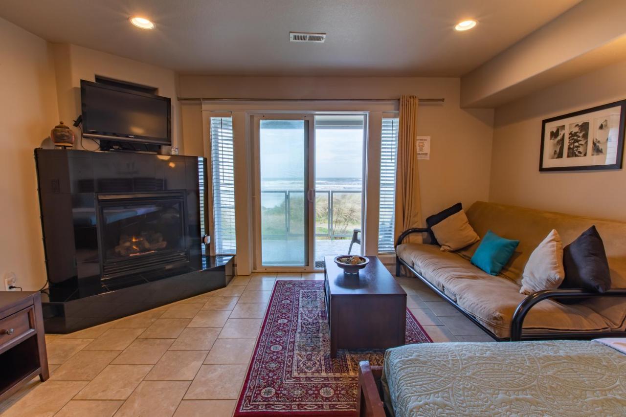 Rockaway Beach Vibes,Waterfront Oceanfront Rockaway Beach House Near Downtown,Wifi, Washer Dryer エクステリア 写真