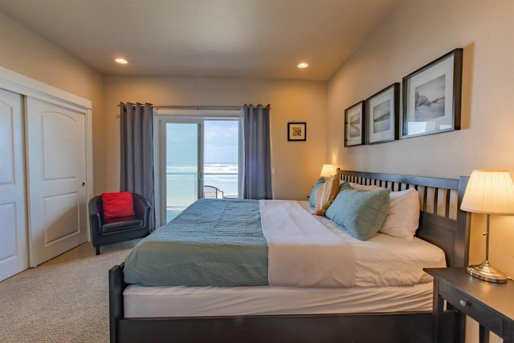 Rockaway Beach Vibes,Waterfront Oceanfront Rockaway Beach House Near Downtown,Wifi, Washer Dryer エクステリア 写真